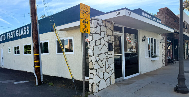 Auto Fast Glass Camarillo Shop